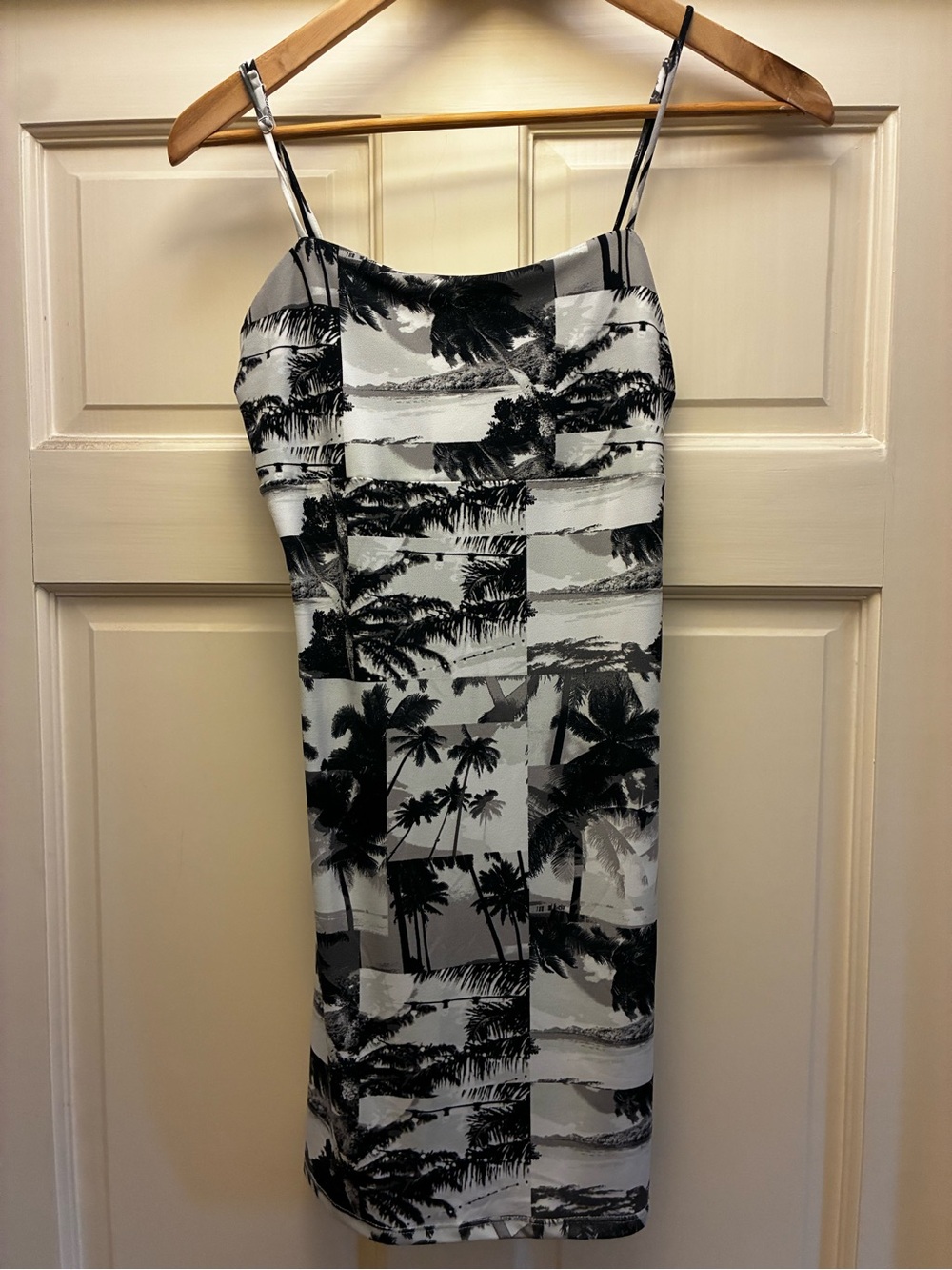 Forever 21 Black & White Palm-Print Midi Slip Dress